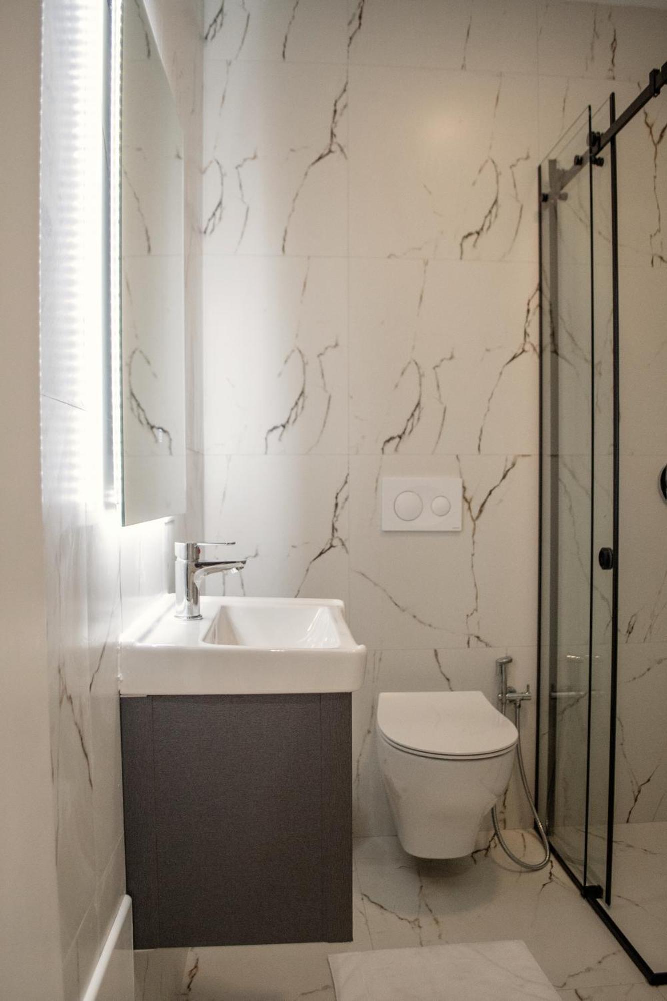 Goat Apartments Тирана Екстер'єр фото